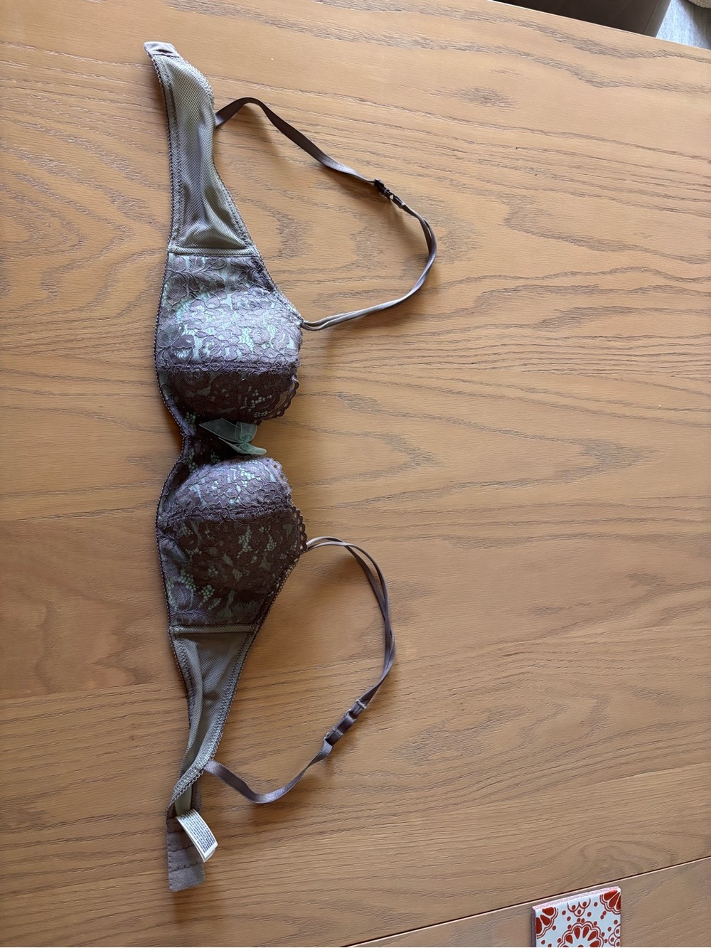 B.Tempt’d Lace Underwire Bra